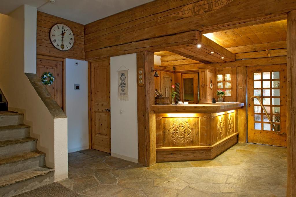 Chesa Grischa Hotel