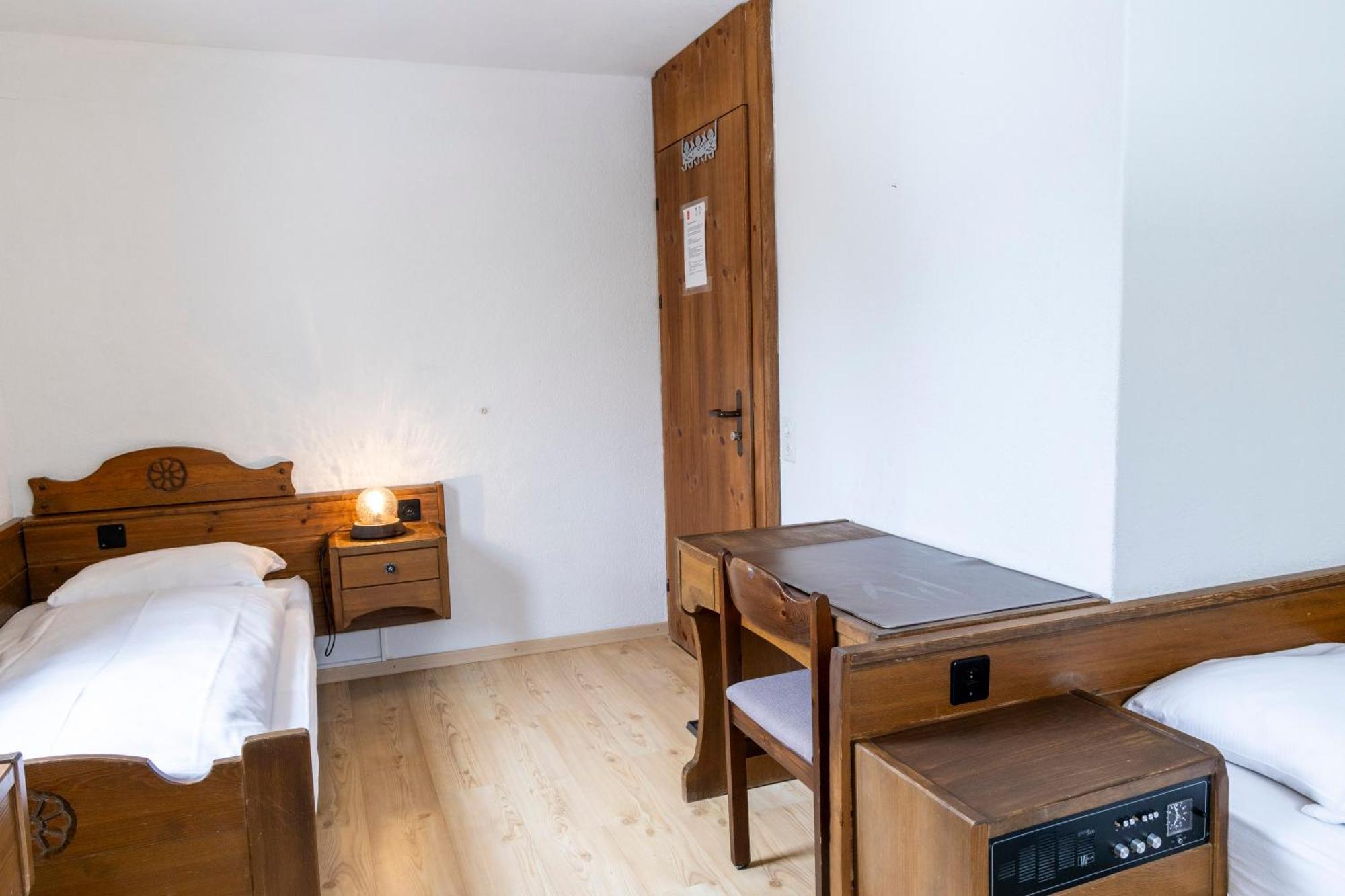 Hotel Chesa Grischa 3*